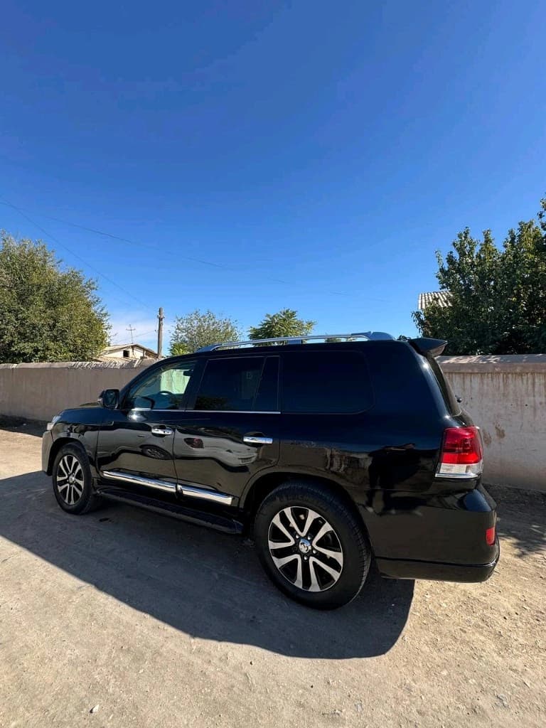 Toyota Land Cruiser 2014 — 7