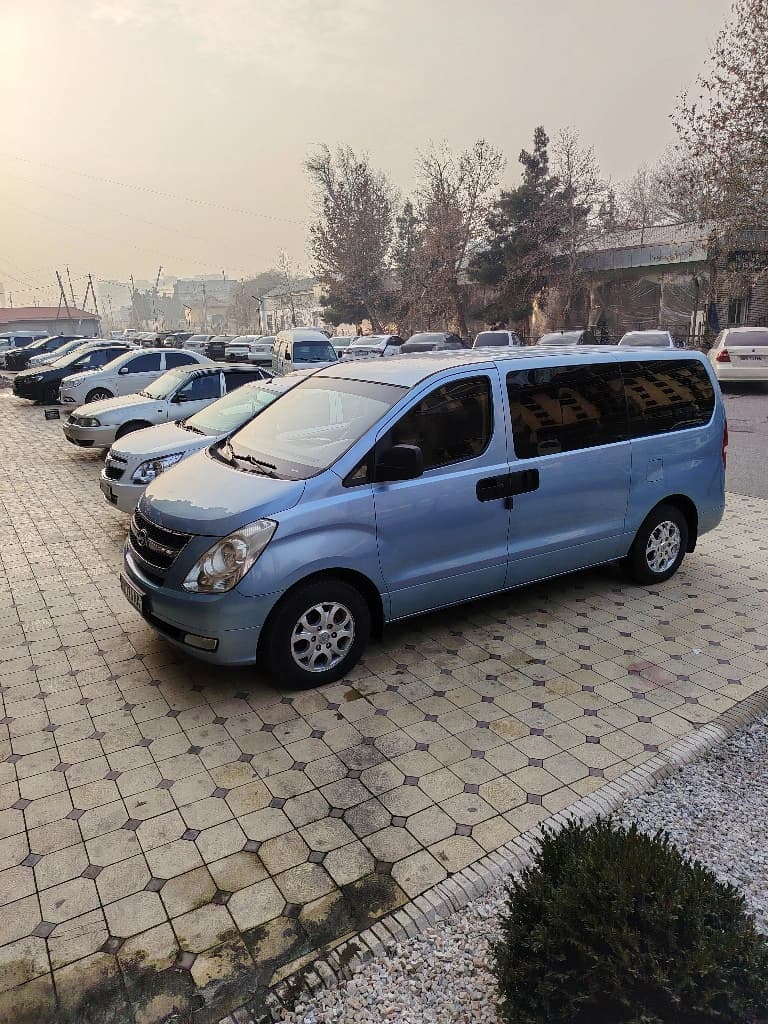 Hyundai H-1 2009 — 1