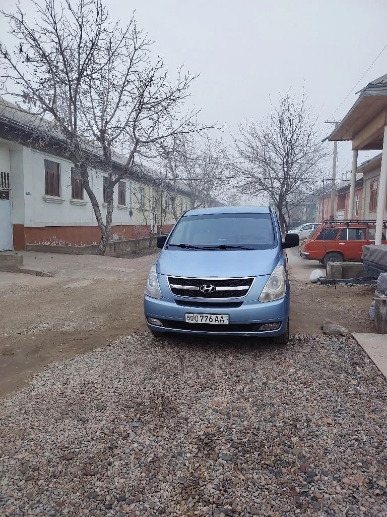 Hyundai H-1 2009 — 1