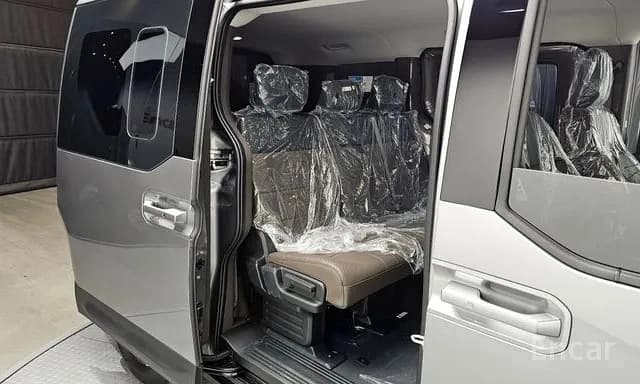 Kia Carnival 2025 — 8