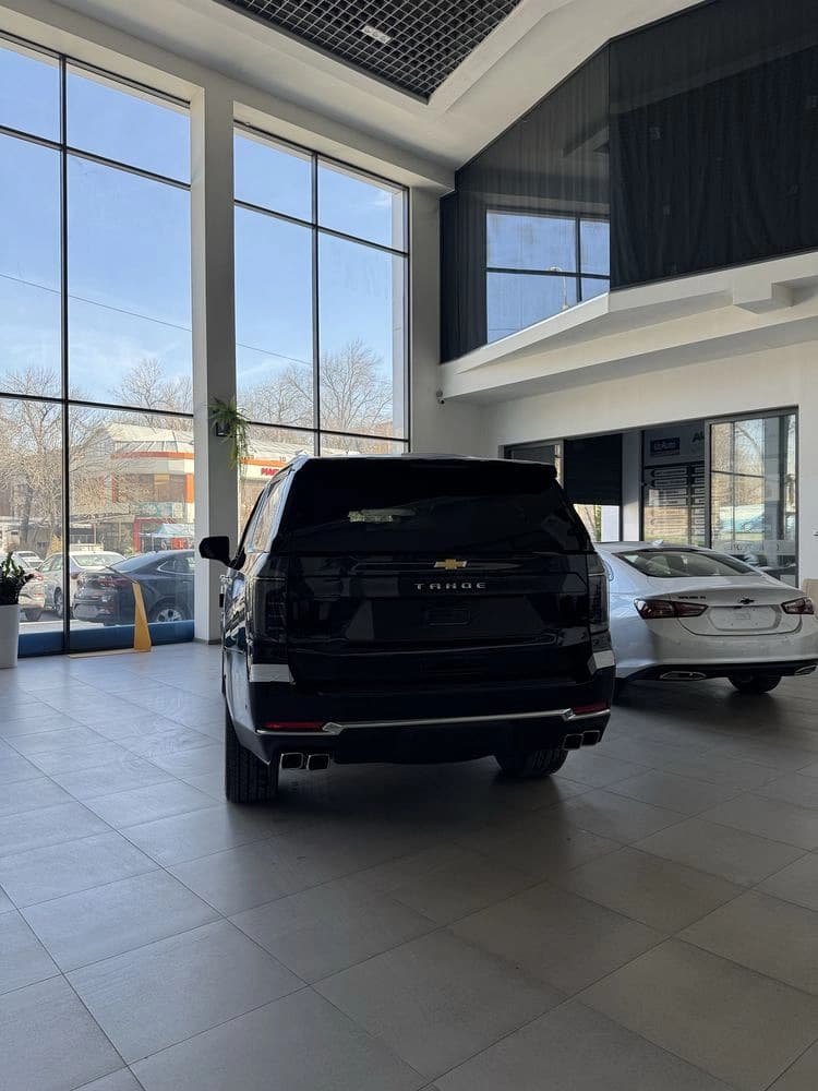 Chevrolet Tahoe 2025 — 4