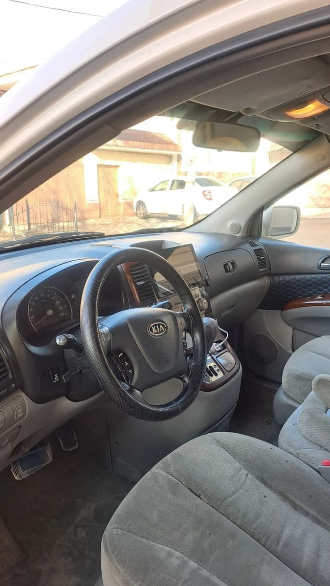 Kia Carnival 2006 — 3