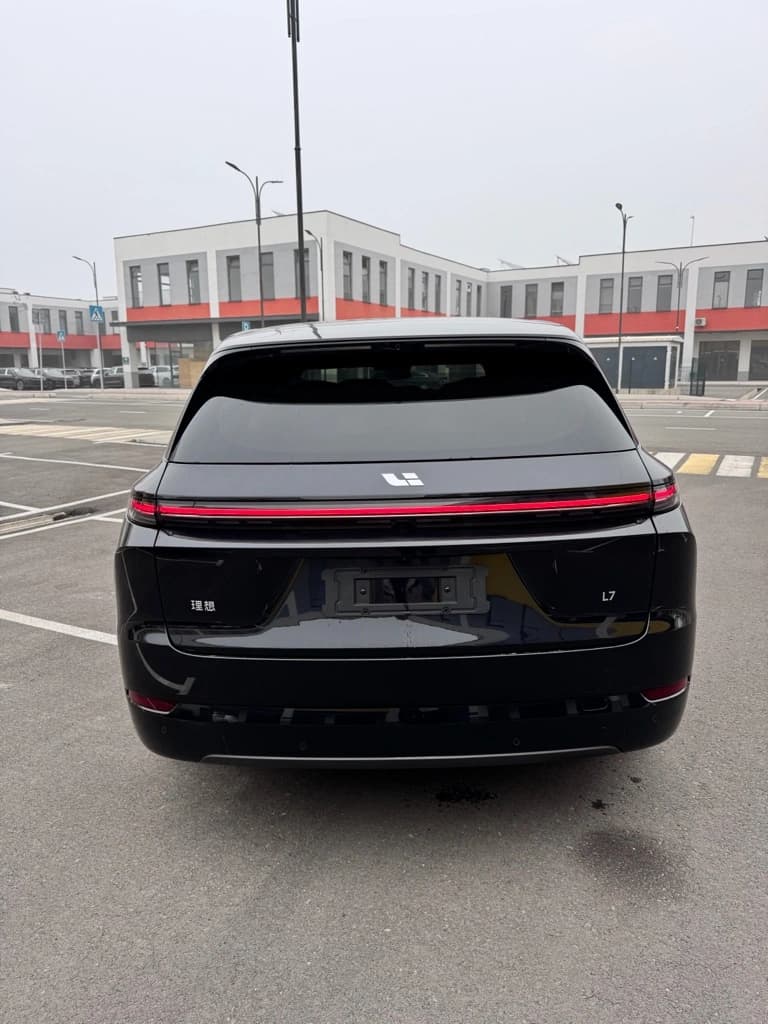 LiXiang L7 2024 — 9