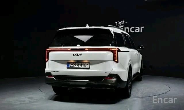Kia Carnival 2025 — 4