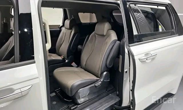 Kia Carnival 2025 — 8