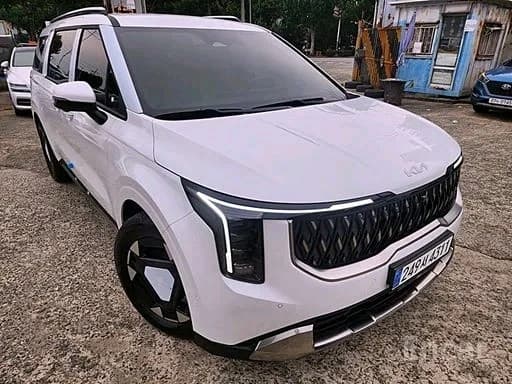 Kia Carnival 2025 — 2