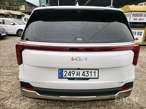 Kia Carnival 2025 — 4