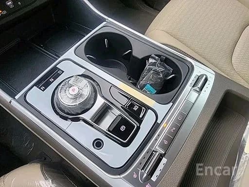 Kia Carnival 2025 — 8