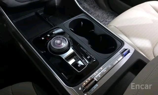 Kia Carnival 2025 — 9