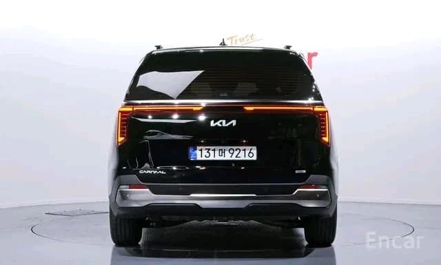 Kia Carnival 2025 — 4