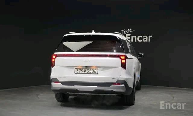 Kia Carnival 2025 — 4