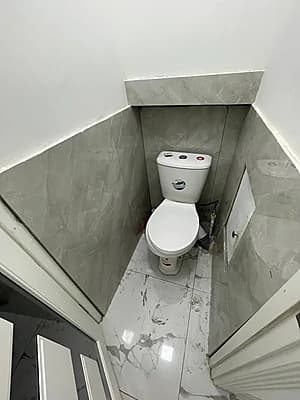 Arenda ofis Uchtepa 22-kvartal2 ta hona obshiy 30 M2400 y.e. — 3