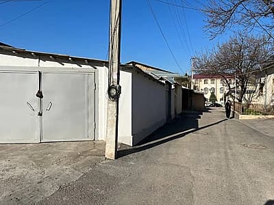 Bodomzor metro roparasida xovli sotiladi 946357677 — 3