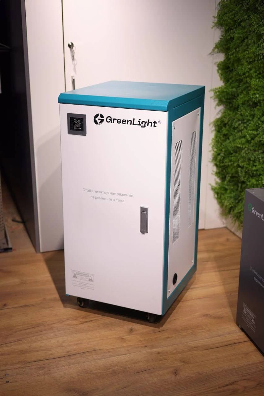 GreenLight 20 kVA quvvatga ega servoprivodli stabilizator (polga va devorga o‘rnatiladigan) — 2