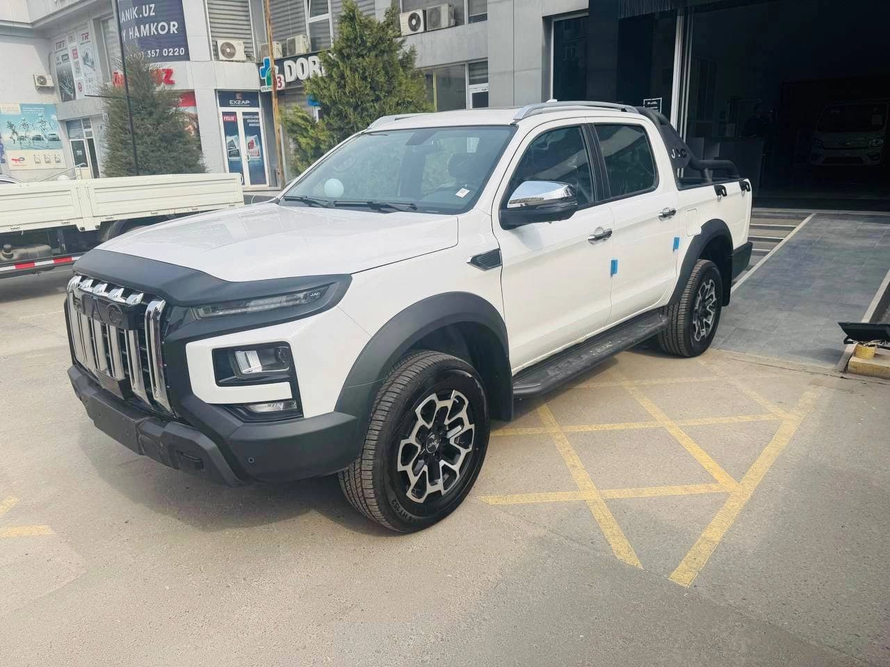 Джак Т9 2.0 AT (224 л.с.) 4WD 2025 — 2
