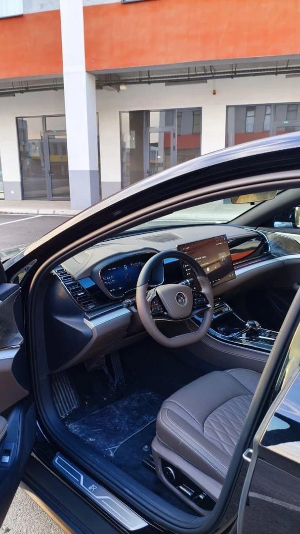 BYD Han 2025 — 2
