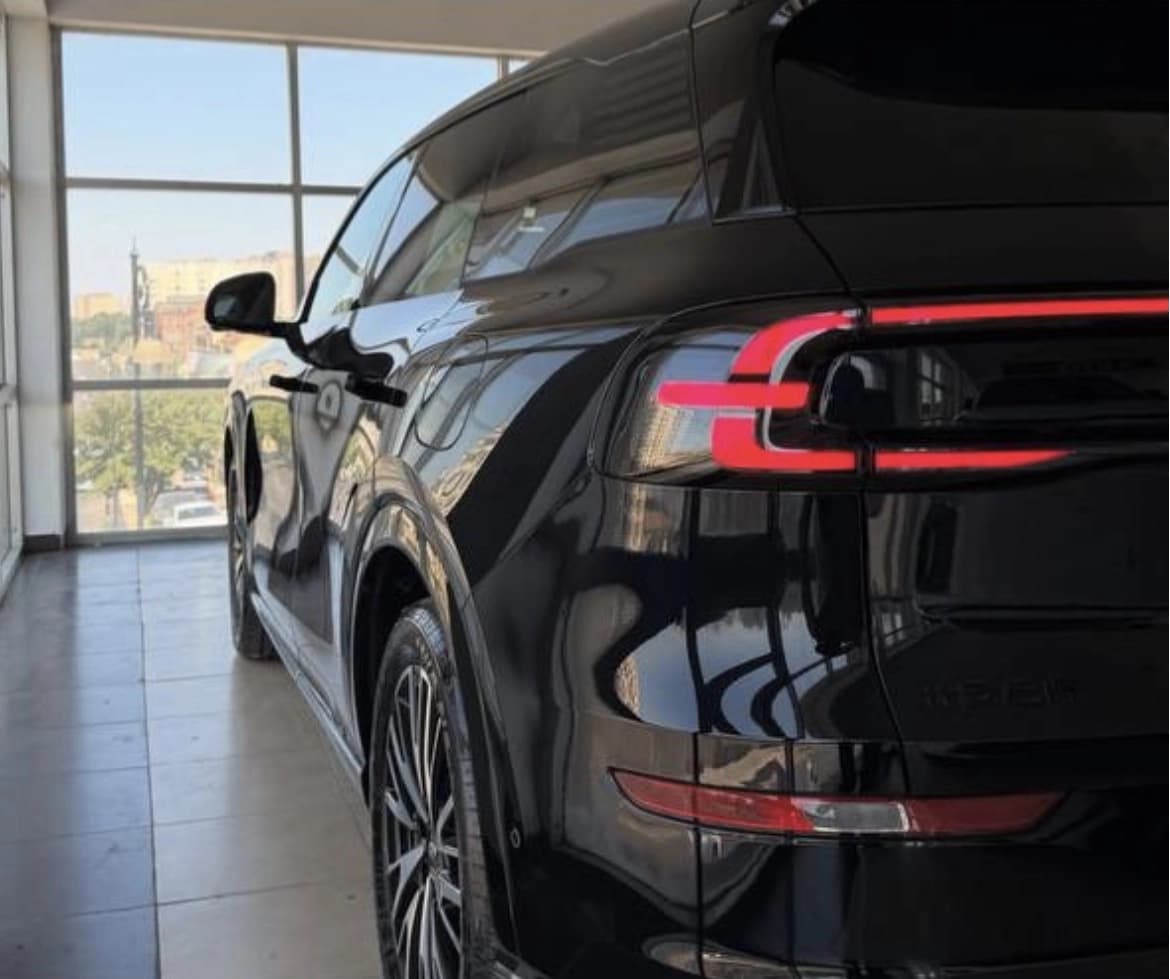 Нево Ку07 31.7 kWh 1.5hyb CVT (224 л.с.) 2025 — 3