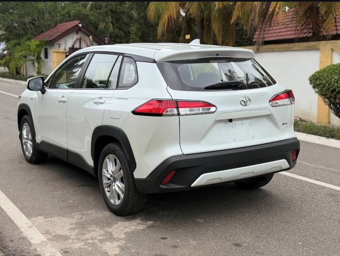 Тойота Королла Кросс 2.0hyb CVT (196 л.с.) 2025 — 2