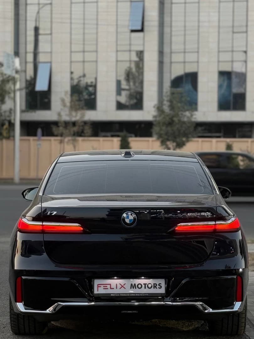 БМВ и7 eDrive50 Electro AT (335.0 кВт) 2024 — 4