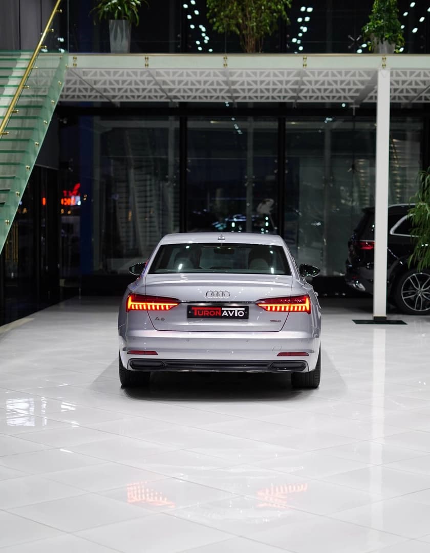 Ауди А6 45 TFSI 2.0 AMT (245 л.с.) 4WD 2021 — 2