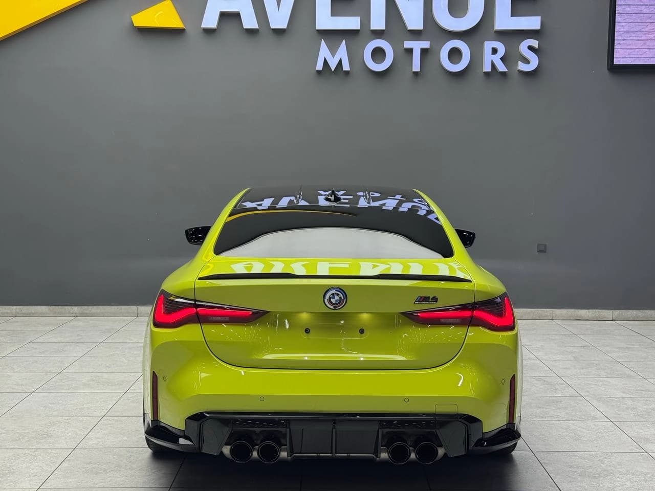 BMW M4 2023 — 3
