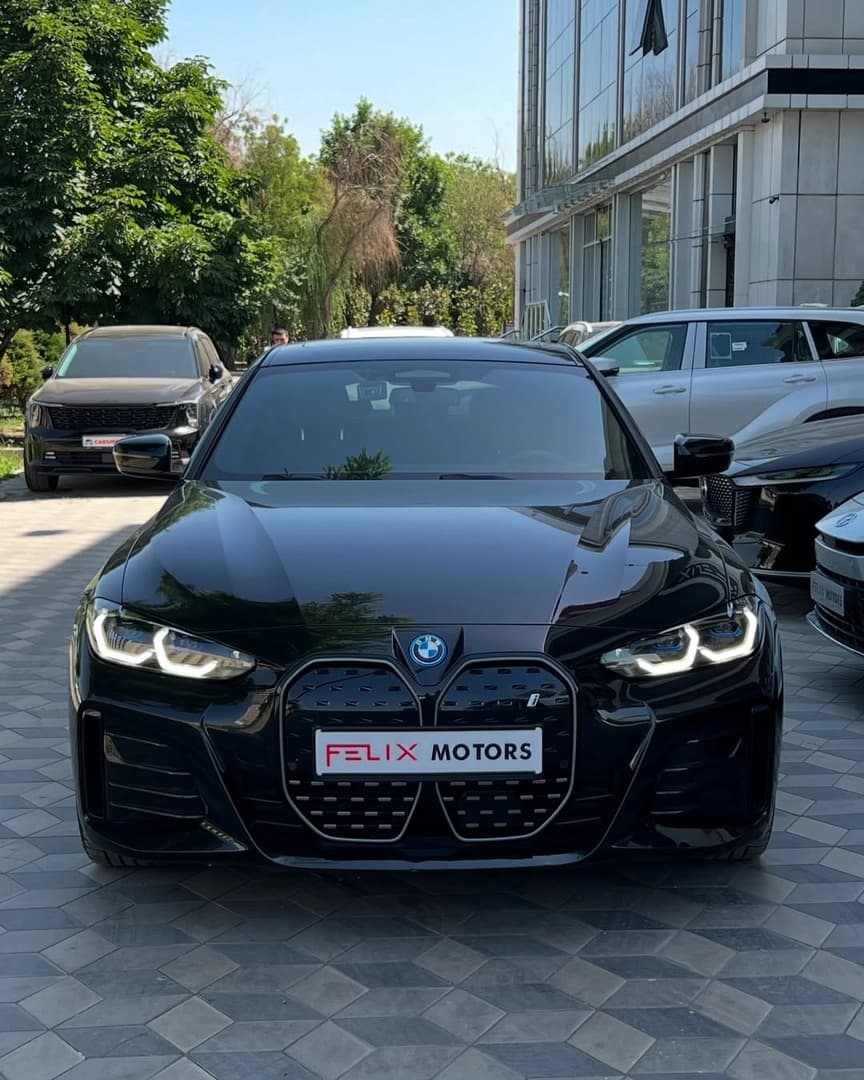 BMW i4 2022 — 1