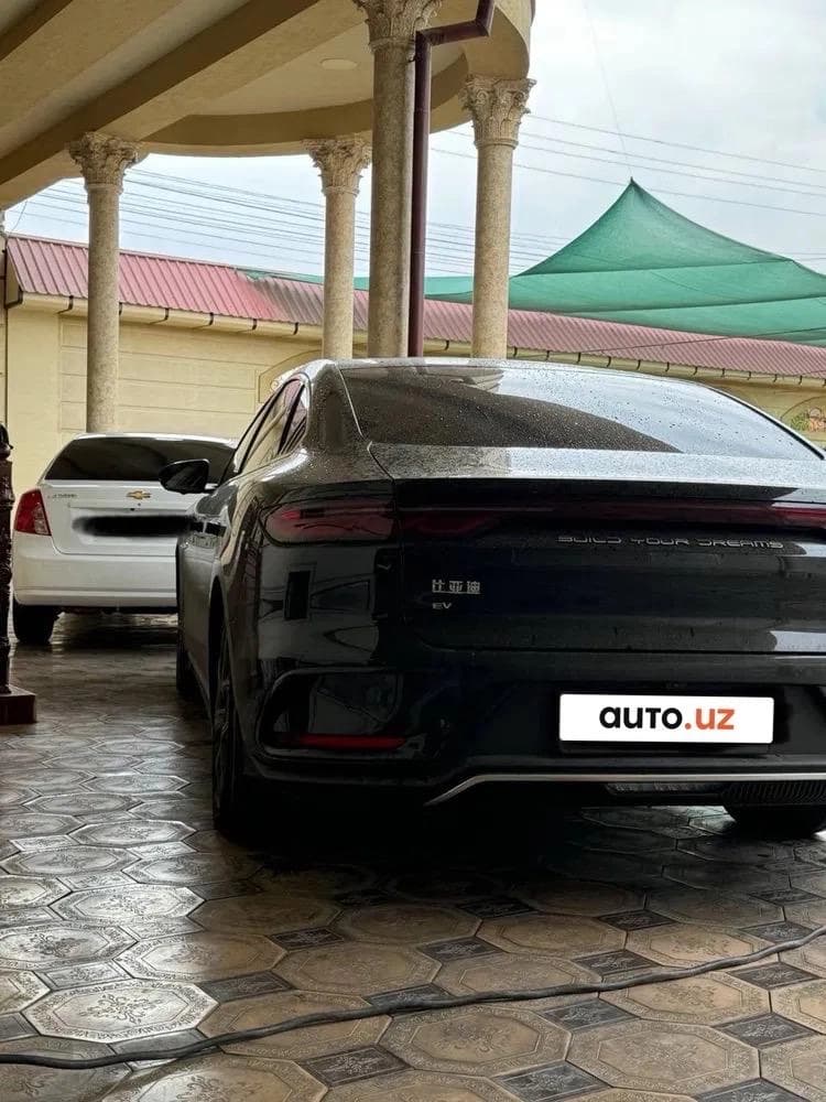 BYD Han 2024 — 2