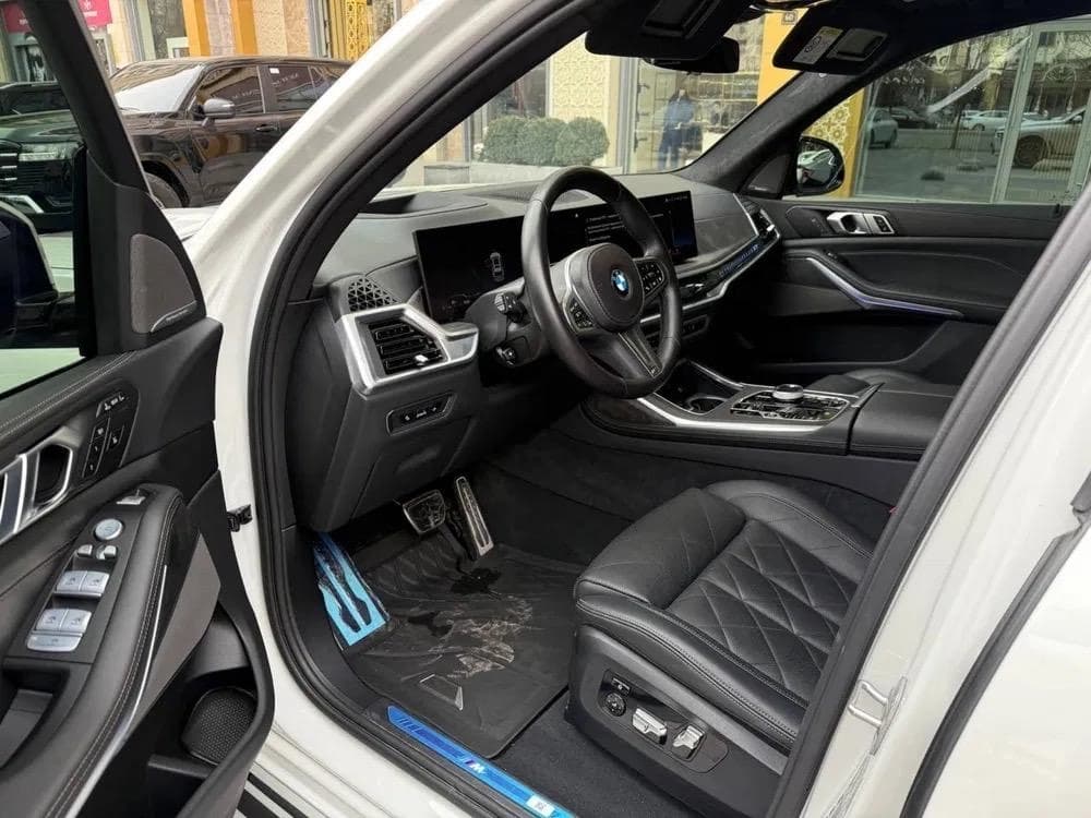 BMW X7 2023 — 3