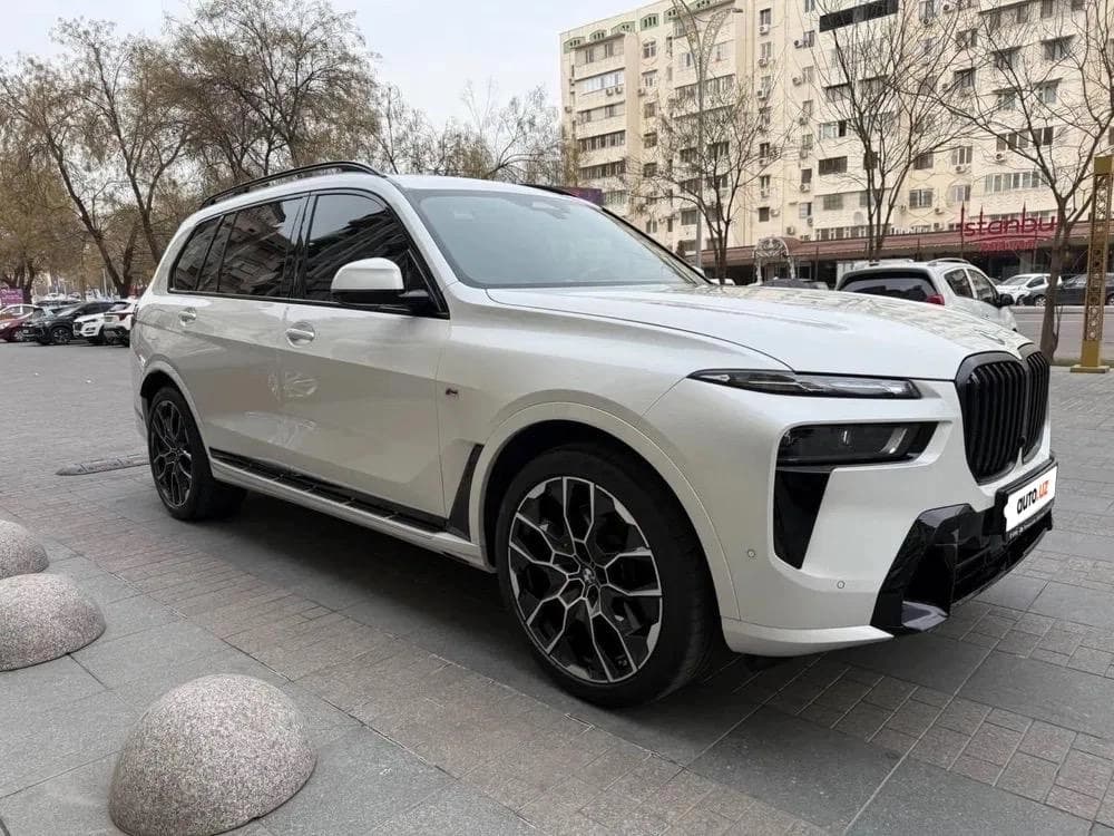 BMW X7 2023 — 4
