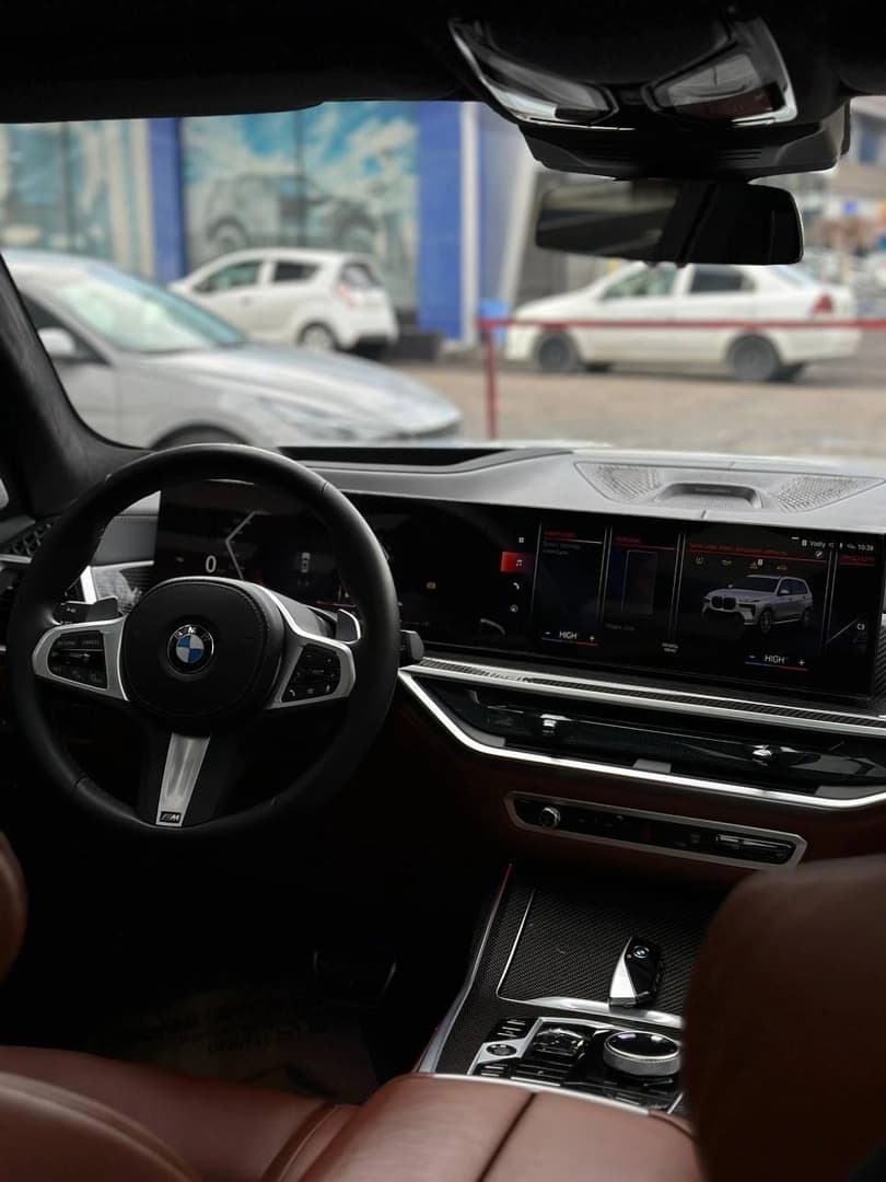 BMW X7 2024 — 5