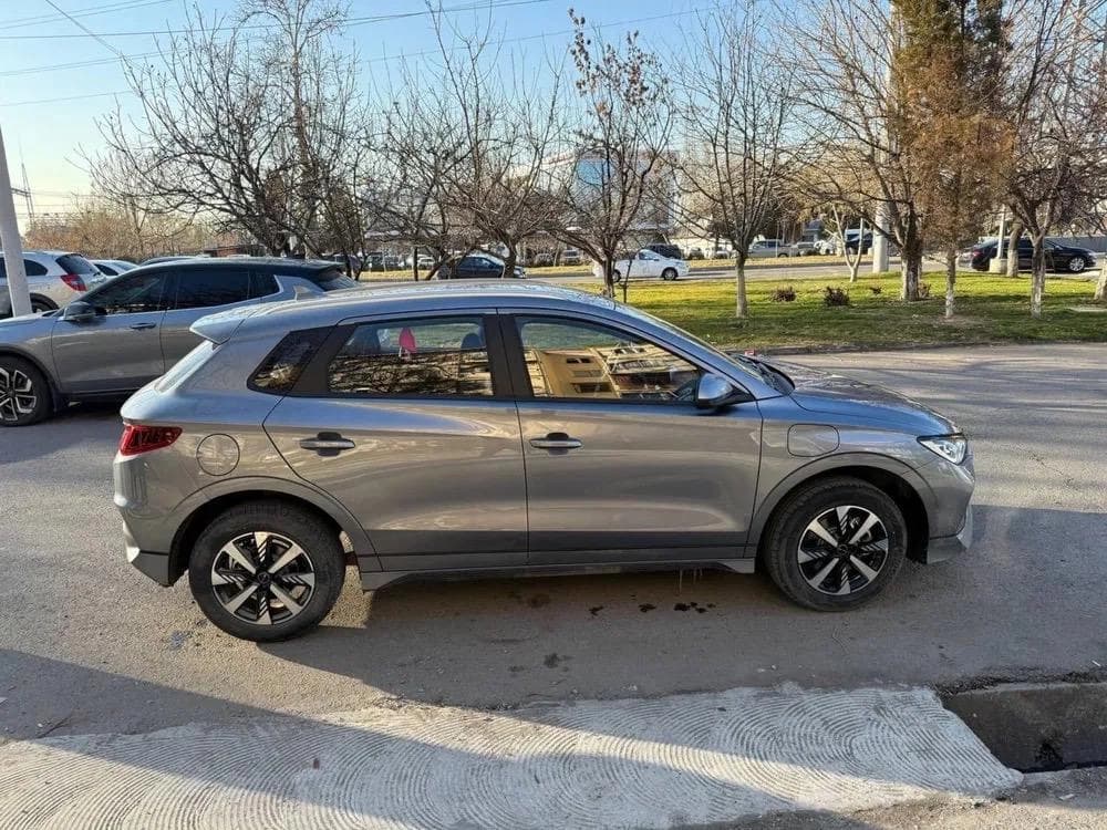 BYD E2 2024 — 4
