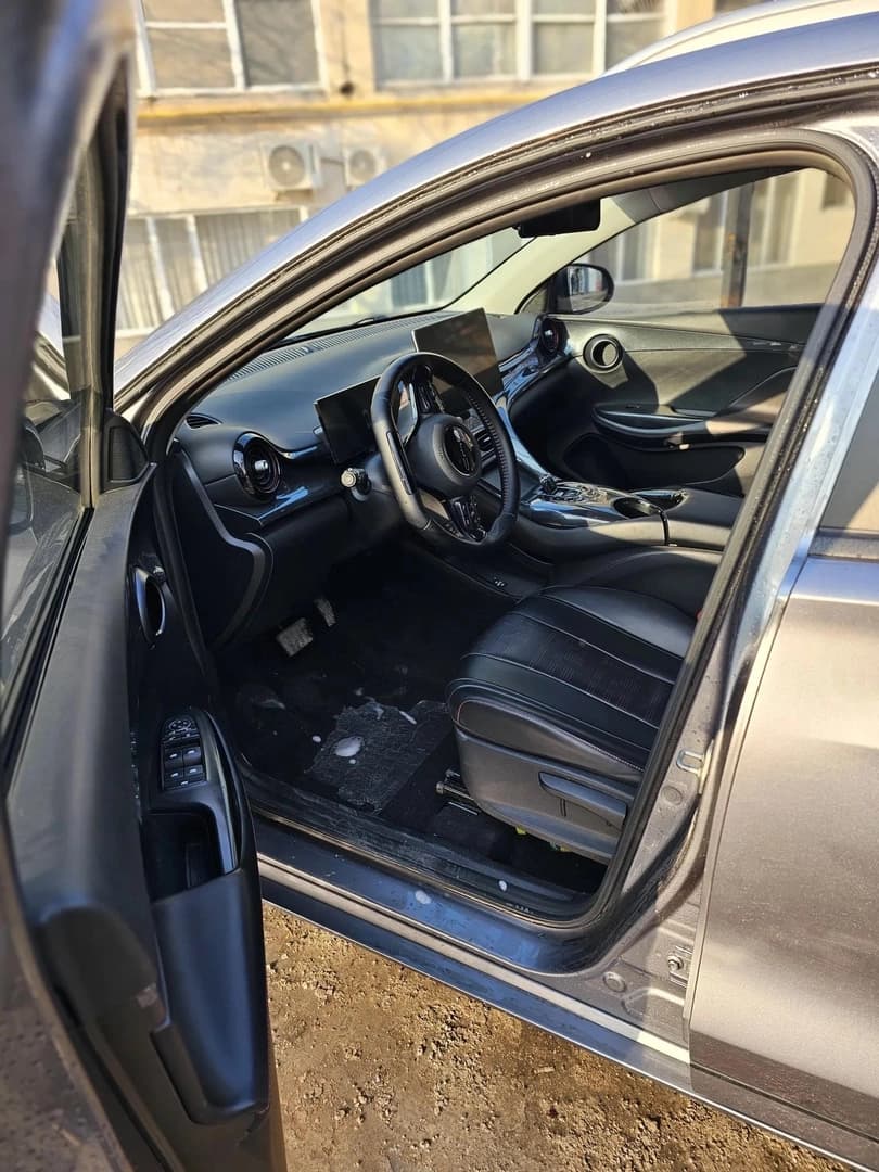 BYD E2 2023 — 3