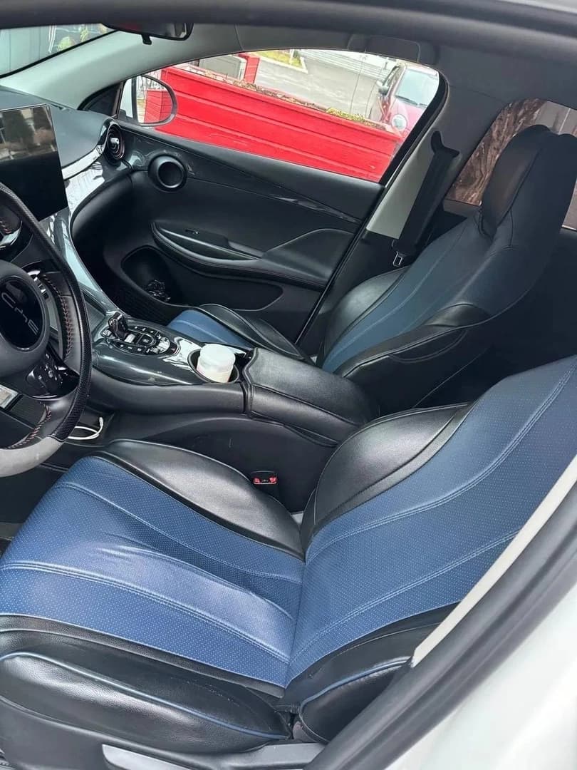 BYD E2 2023 — 1