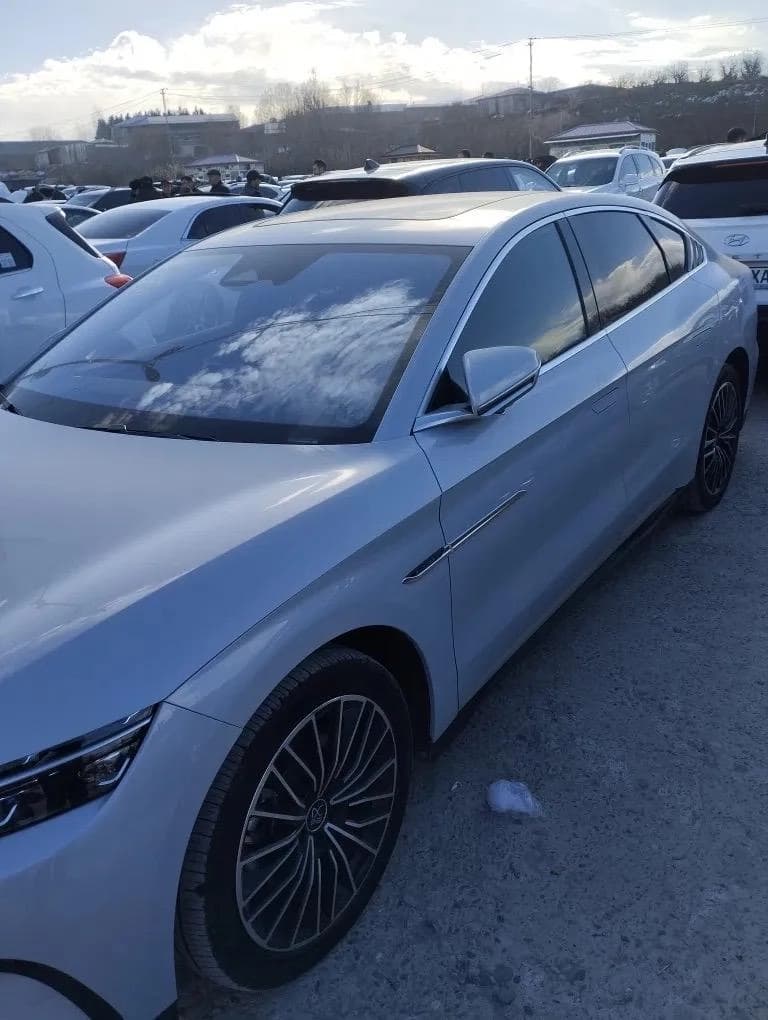 BYD Han 2024 — 8