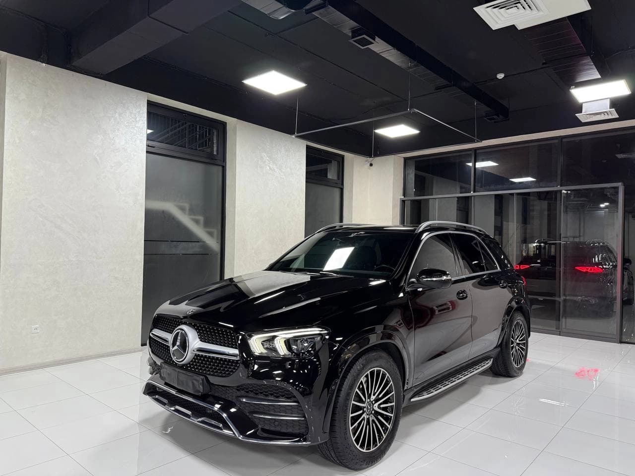 Мерседес-Бенз GLE 2021 — 2