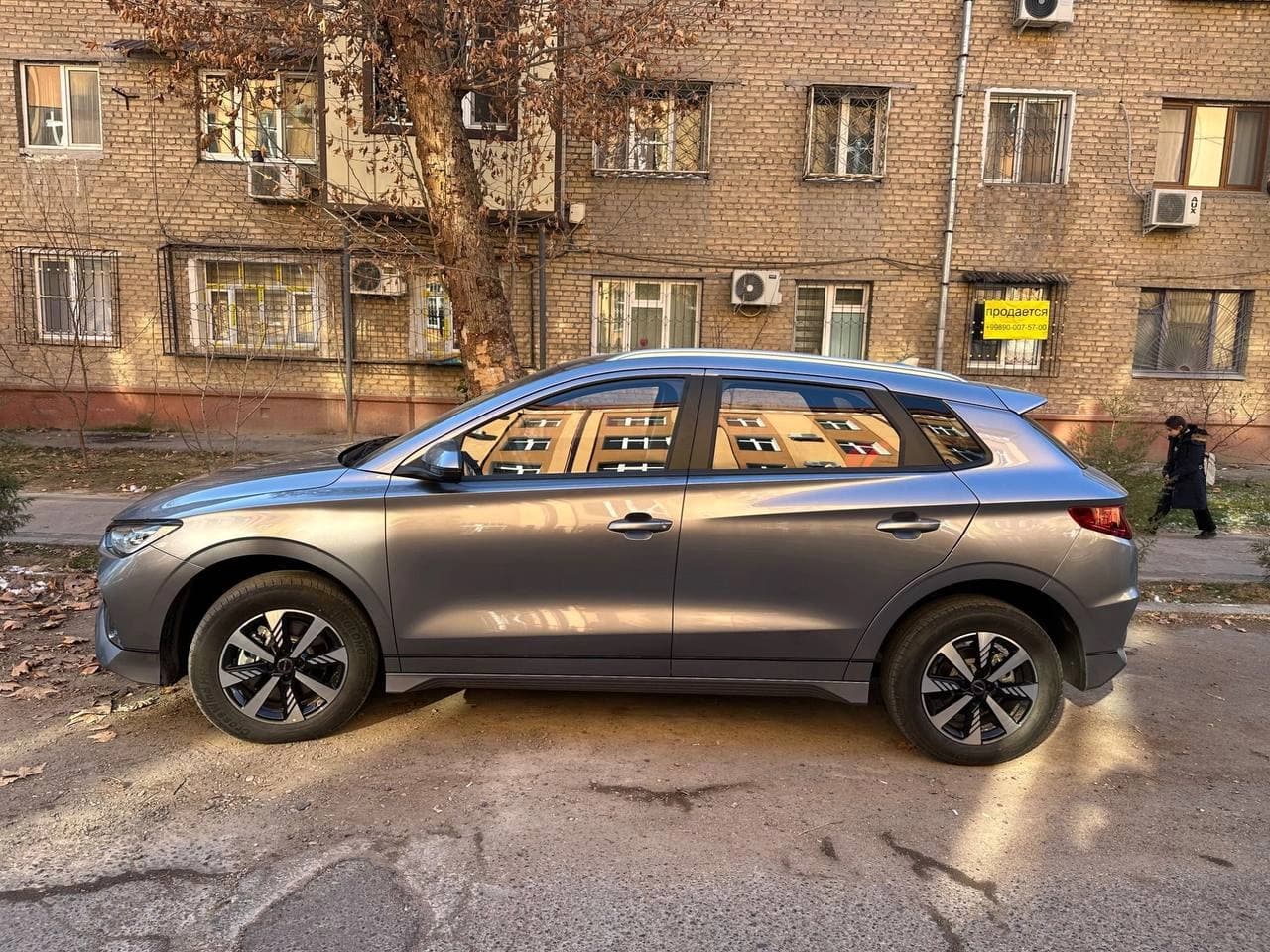 BYD E2 2024 — 4