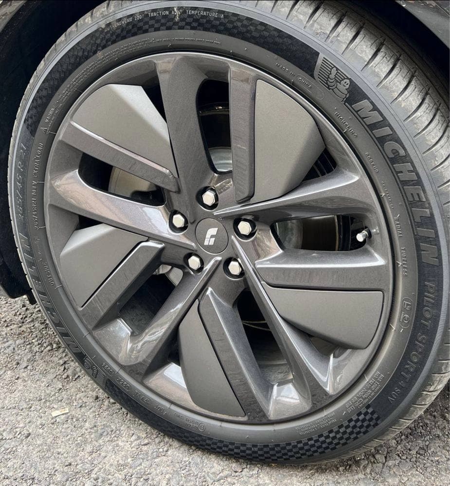 ЛиСян L9 2024 — 2