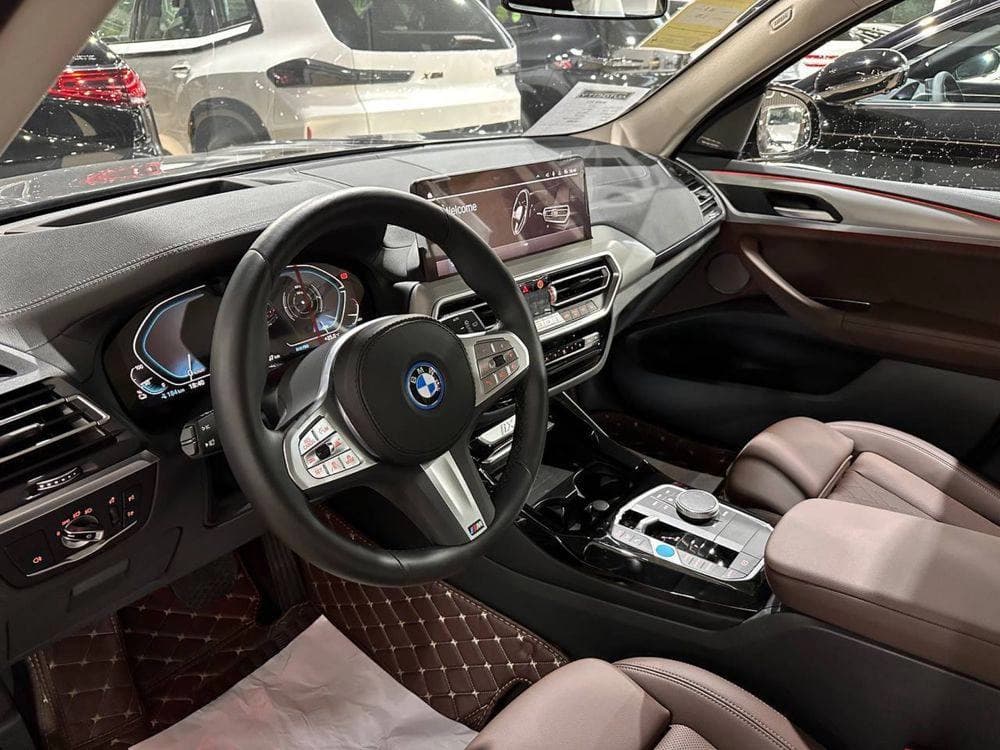 BMW iX3 2023 — 3
