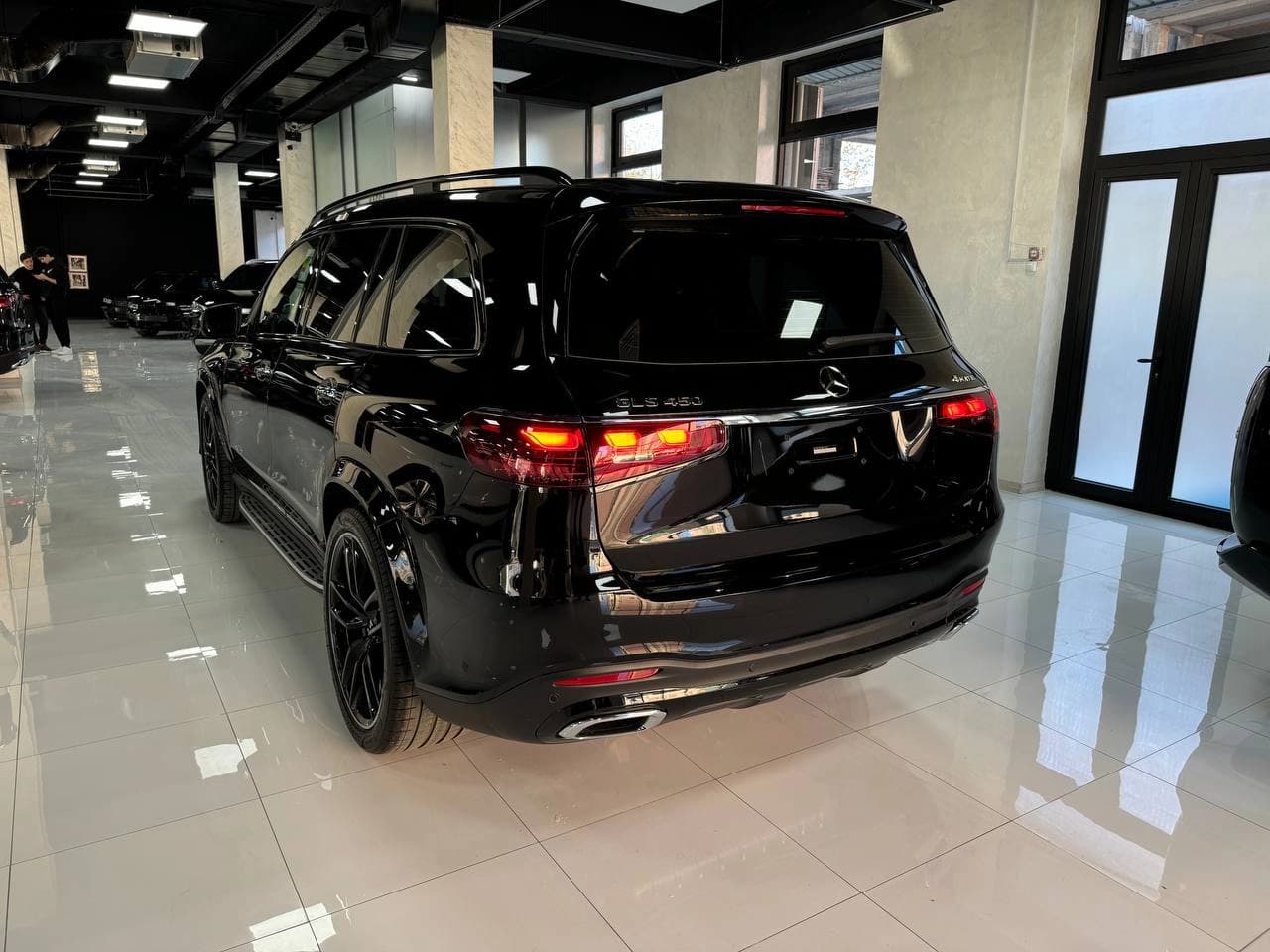 Мерседес-Бенз GLS 2024 — 2