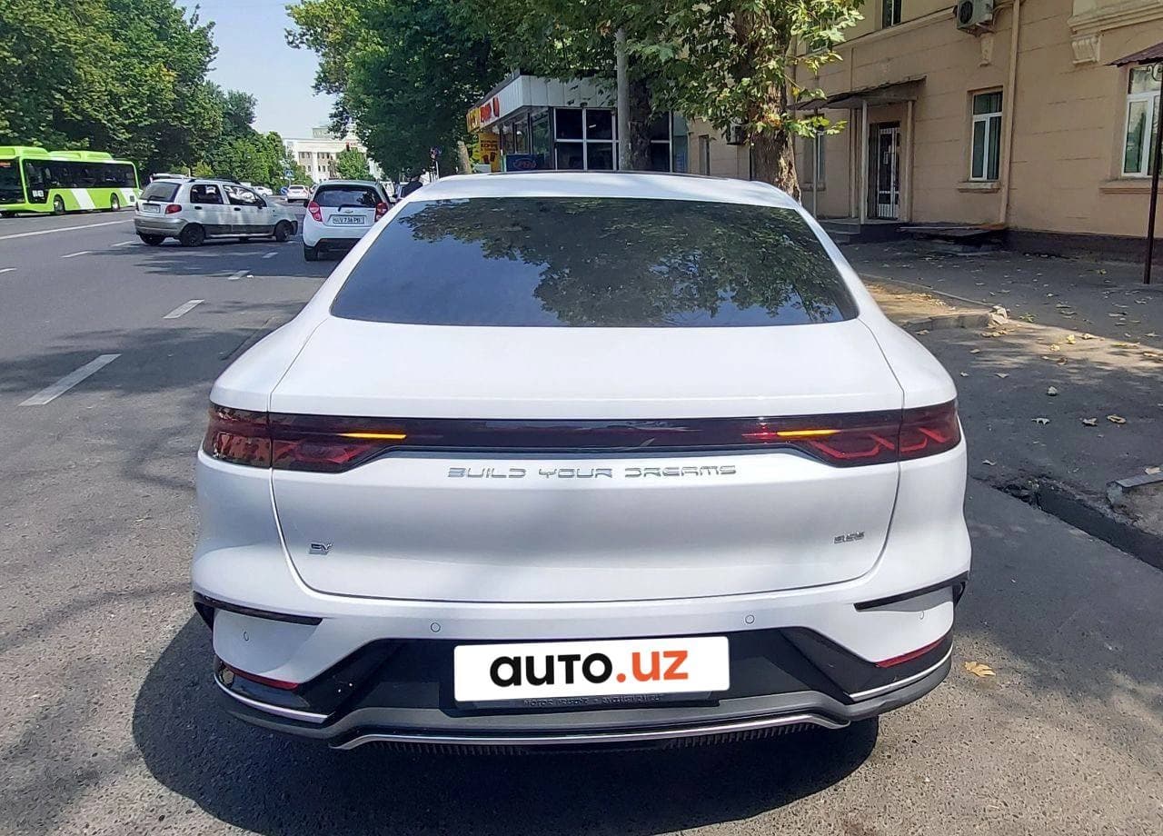 BYD Han 2023 — 4