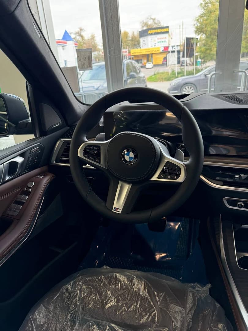 BMW X7 2024 — 6