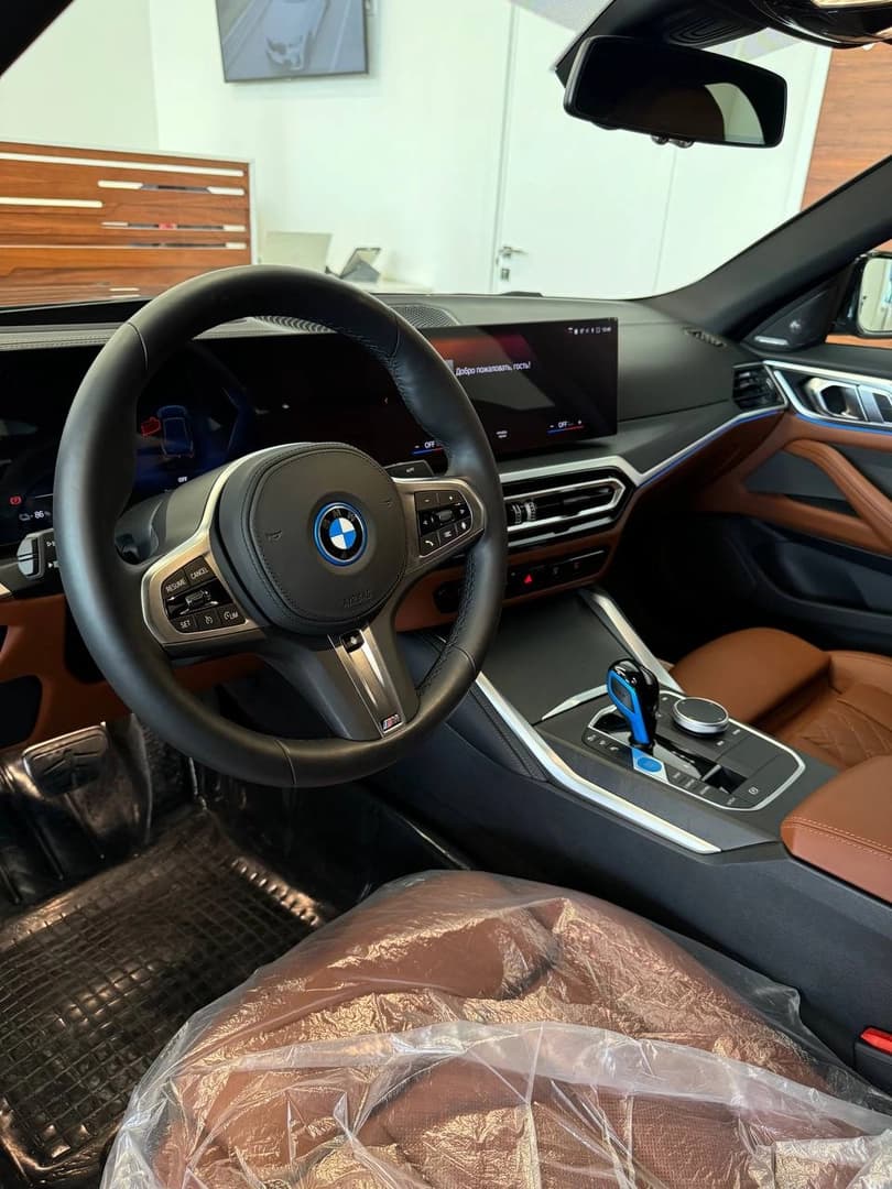 BMW X7 2024 — 7