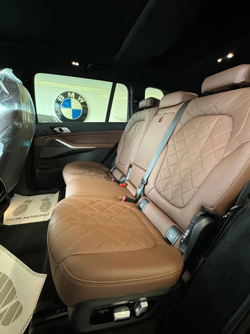BMW X7 2024 — 8