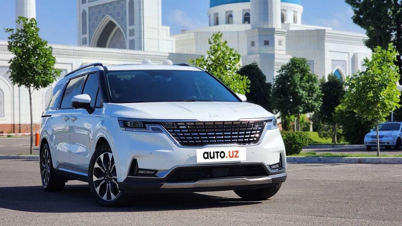 Kia Карнивал 2023 — 1