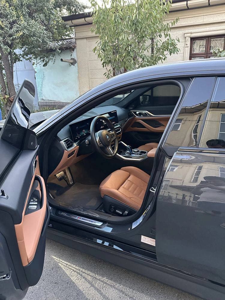 BMW i4 2023 — 2