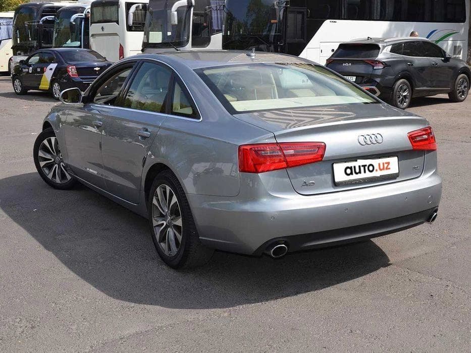 Audi A6 2011 — 3