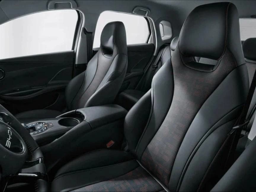 BYD E2 2025 — 2
