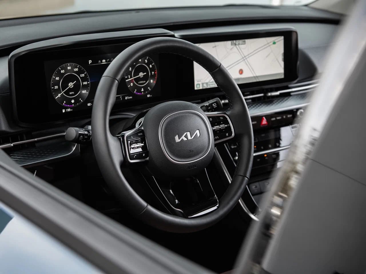 Kia Карнивал 2023 — 1