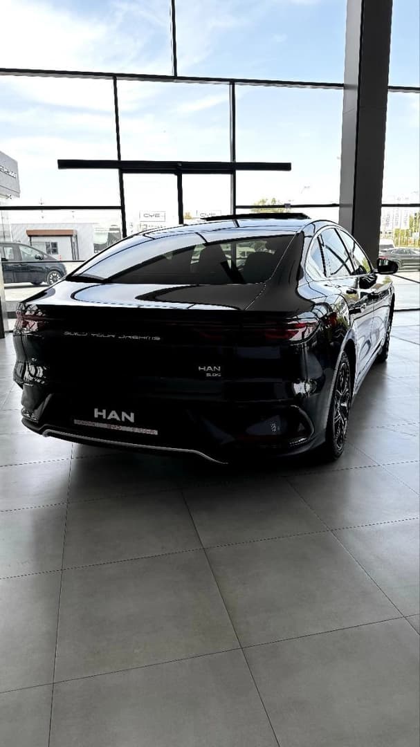 BYD Han 2024 — 2