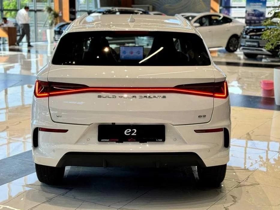 BYD E2 2024 — 8